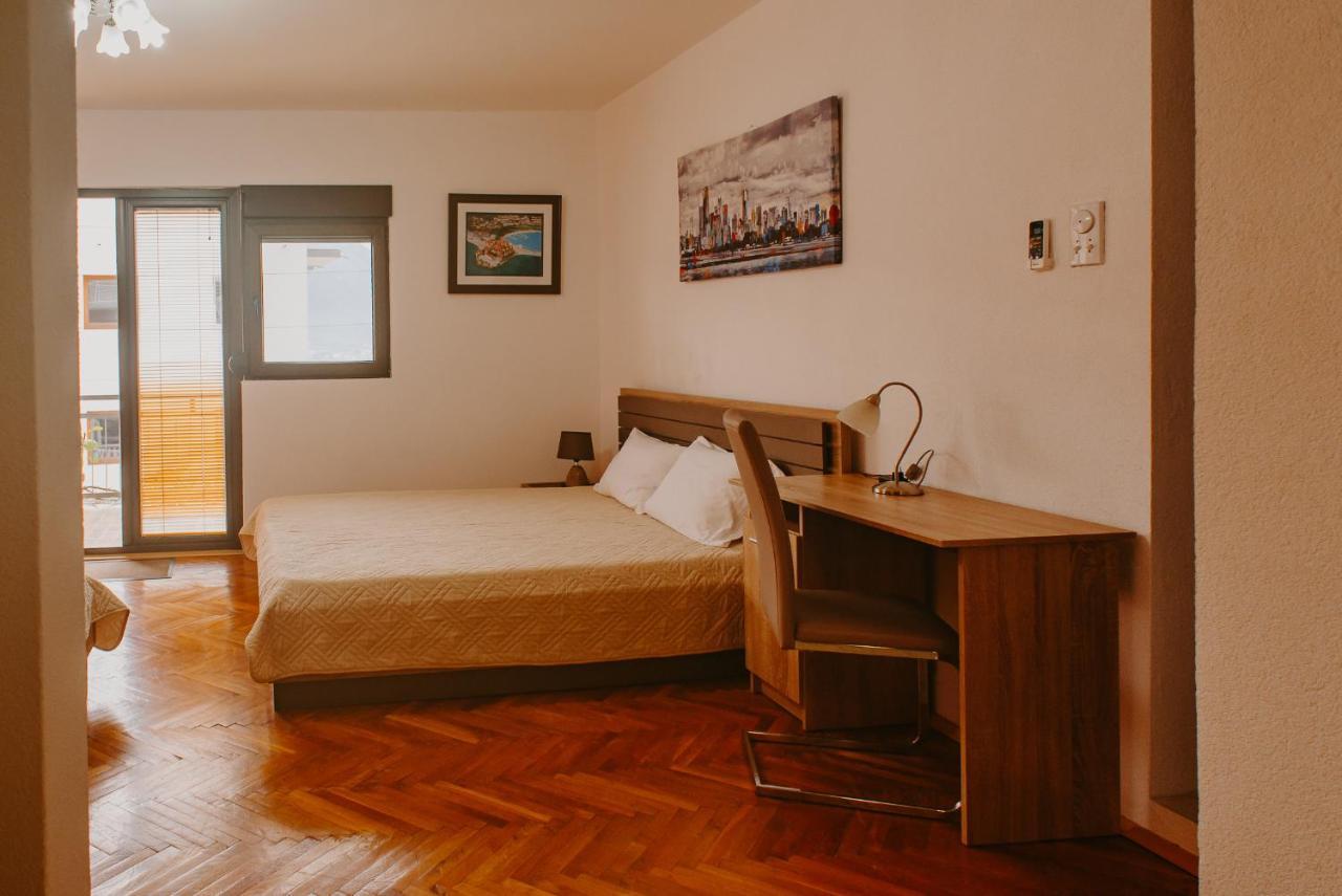 Azure Adriatic Apartment Kotor Exterior photo