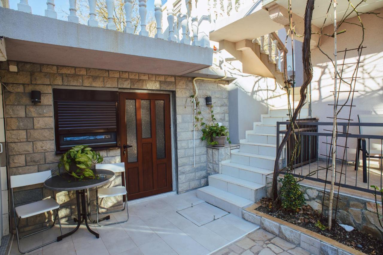 Azure Adriatic Apartment Kotor Exterior photo